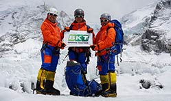 All women crew waves BKT flag on Mount Everest
