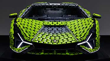 Life-size Lamborghini Sián FKP 37 created from 400,000+ Lego elements