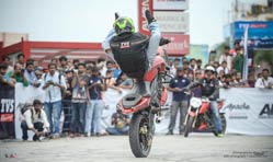 TVS Racing sets national stunt record with Moto Tycoonz on TVS Apache RTR 200