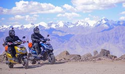 Okinawa becomes the first electric 2 wheeler brand to reach Khardung La Pass 