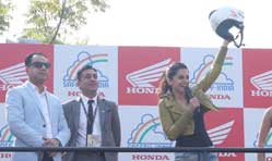 Taapsee Pannu launches Honda 2Wheelers India’s helmet campaign