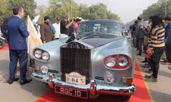 Vintage cars, scooters & motorcycles parade on Delhi roads