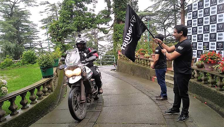 Vimal Sumbly, MD, Triumph Motorcycles India (extreme right) flagging off the ride
