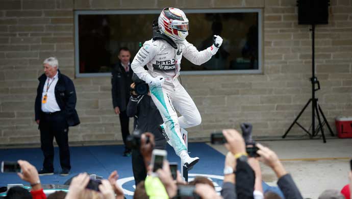 Lewis Hamilton clinches the Championship title for 2015