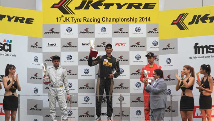 Sanjay Sharma of JK Tyre with the winners