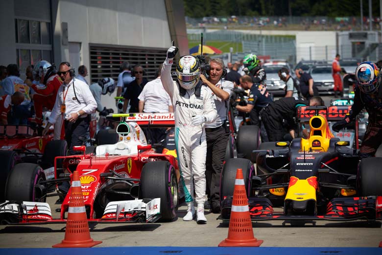Hamilton wins; Pic of Qualifying; courtesy Daimler
