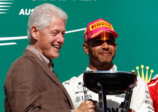 Hamilton wins US Grand Prix; Vettel title hopes still alive