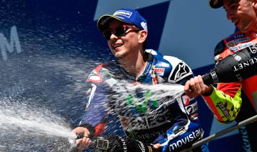 Jorge Lorenzo  takes Yamaha to a thrilling win at Italian MotoGP