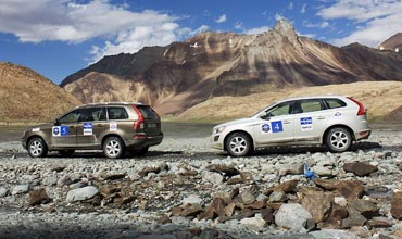 Luxury self-drive expedition from Shimla to Ladakh by Cougar