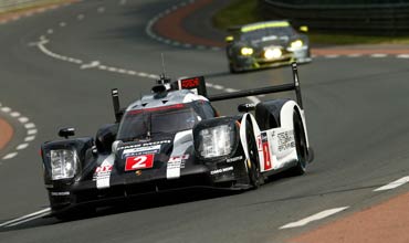 Porsche pips Toyota in last minute victory in 24 Hours of Le Mans
